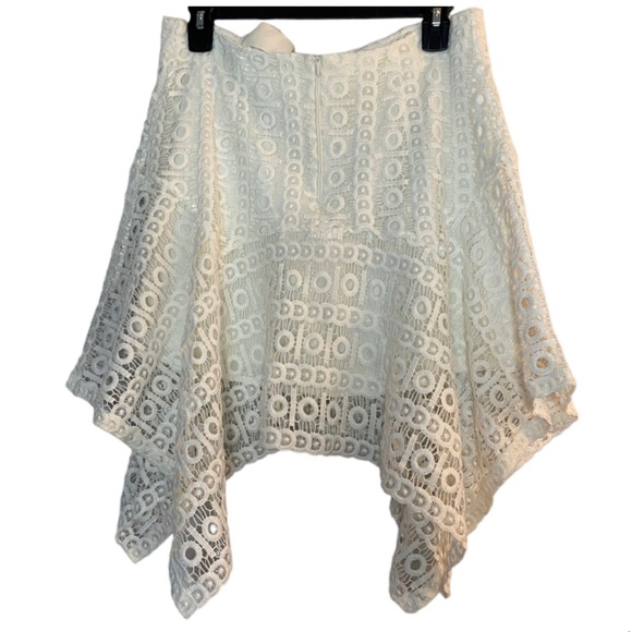 Anthropologie Mare Mare White Crochet-Lace Mini Skirt Asymmetric Size Medium - Picture 3 of 6